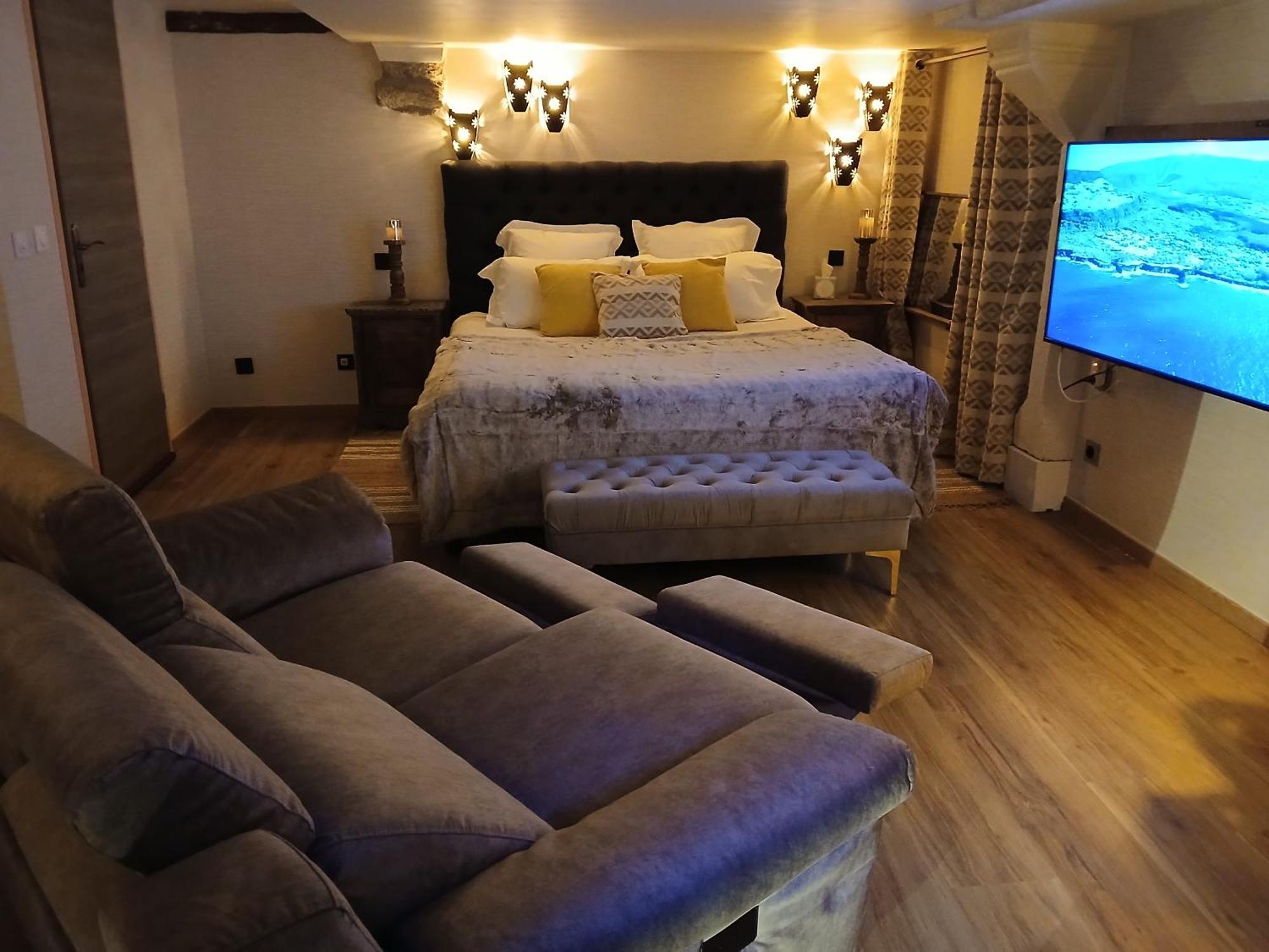 Manoir Du Grand Chene Hotel La Vraie-Croix Room photo